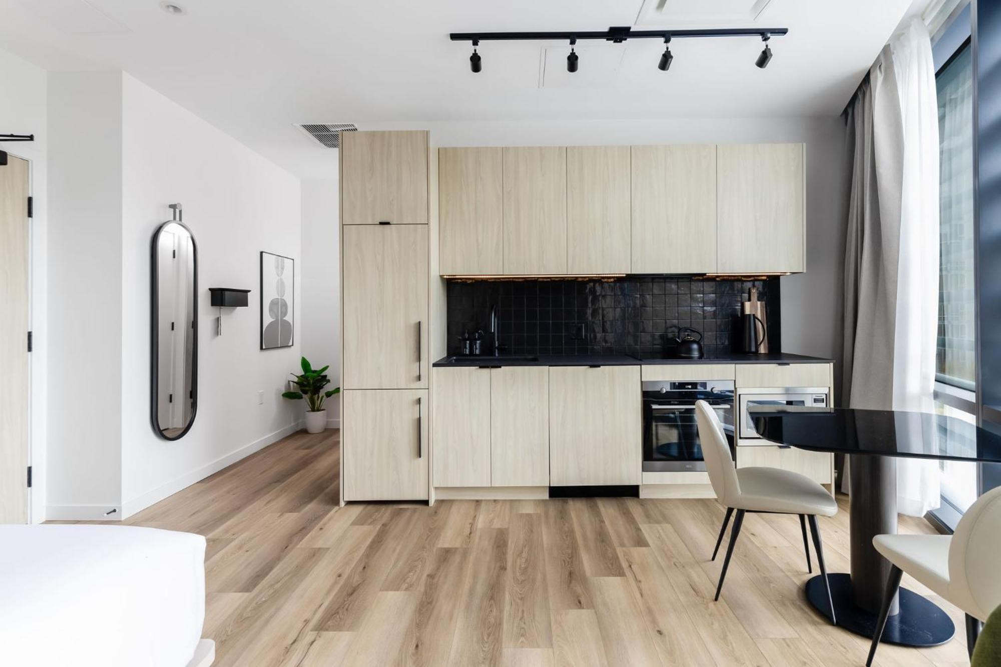 Отель Smithe House Ванкувер Экстерьер фото